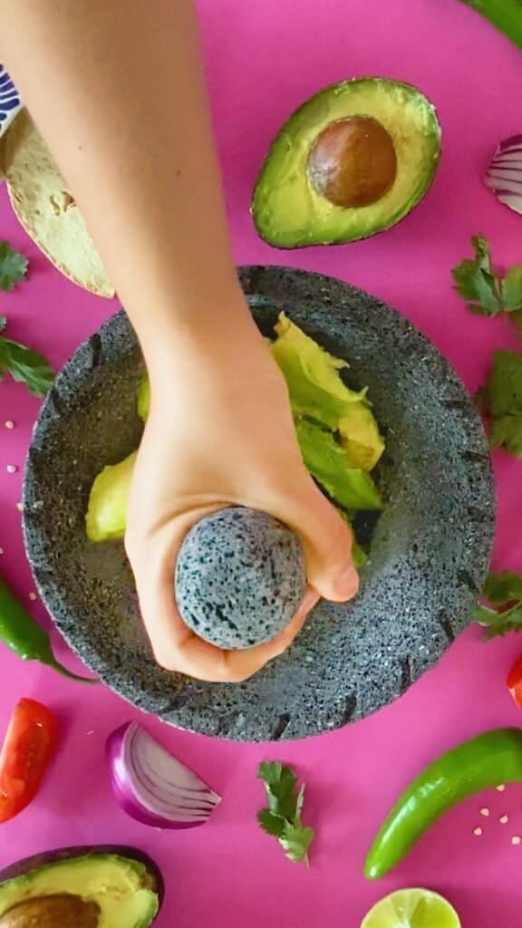 Receta guacamole en molcajete tlali - la cosita chula