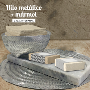 Elegante juego de cesto para toallas de mano tejido en hilo metálico con charola organizadora de mármol blanco La cosita chula
